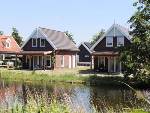 Municipality of Nissewaard House | Holiday Home in Simonshaven near Lake Beach