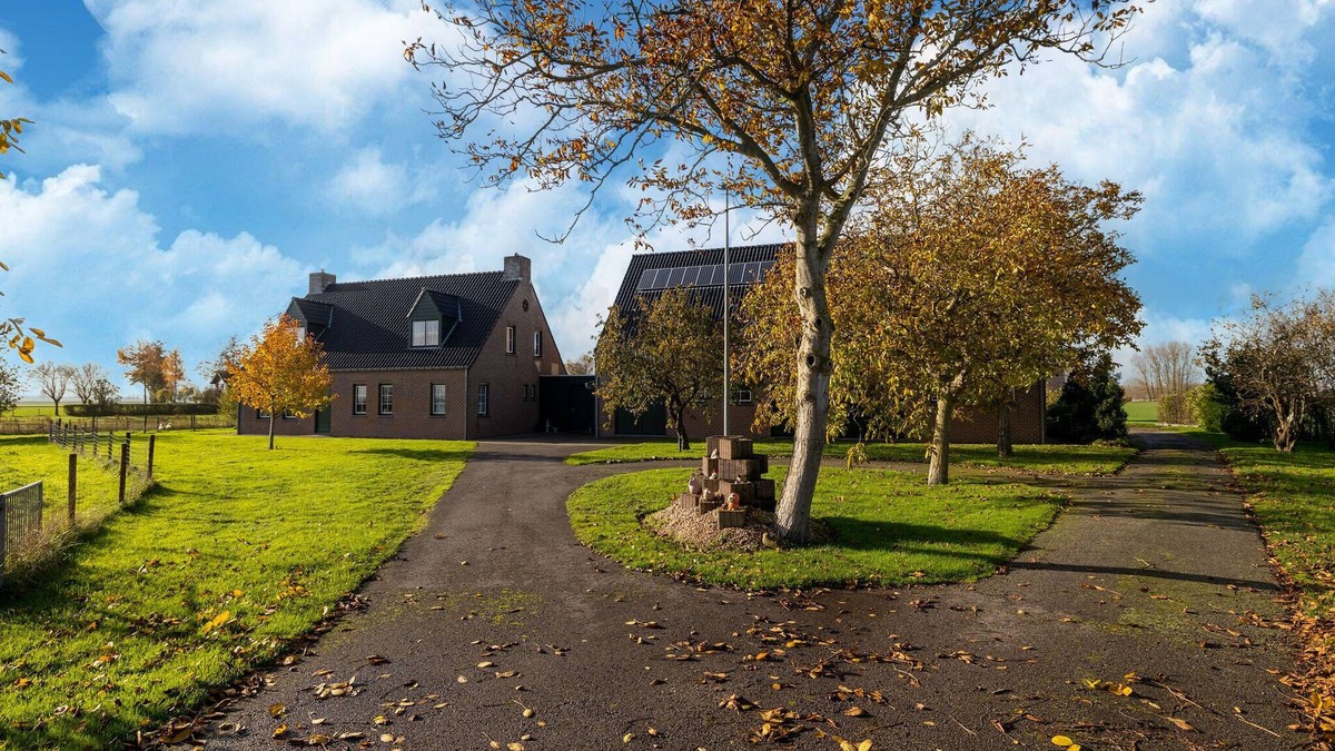 Sint Kruis House | Holiday home in Sint Kruis with a garden