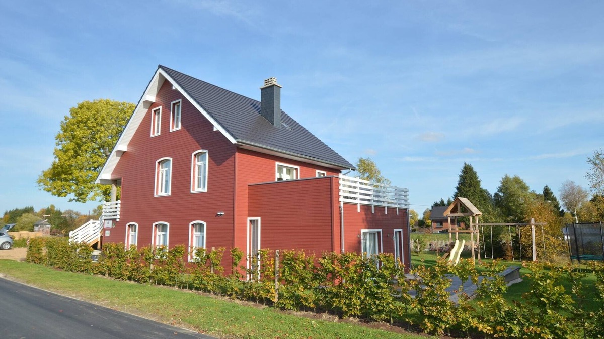 Waimes House | Holiday Home in Sourbrodt near High Fens Park