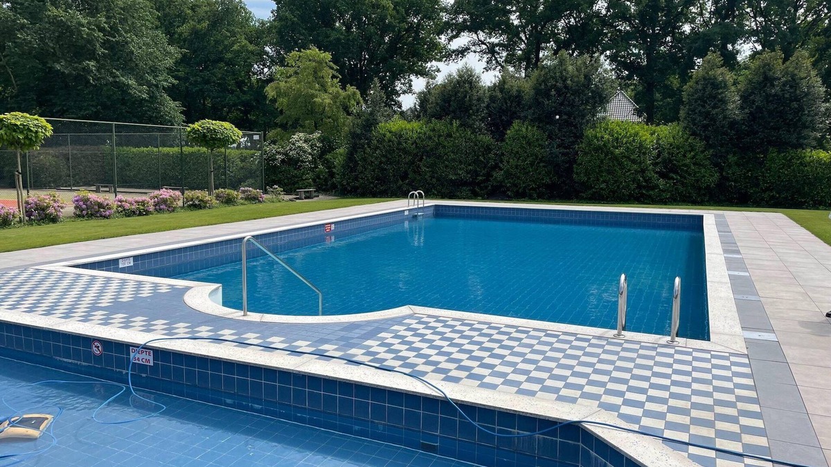 Stegeren House | Holiday Home in Stegeren with Pool