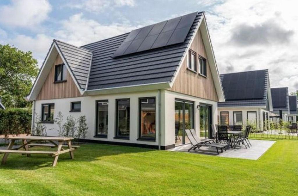 De Koog House | Holiday Home in Texel near Forest and Sea