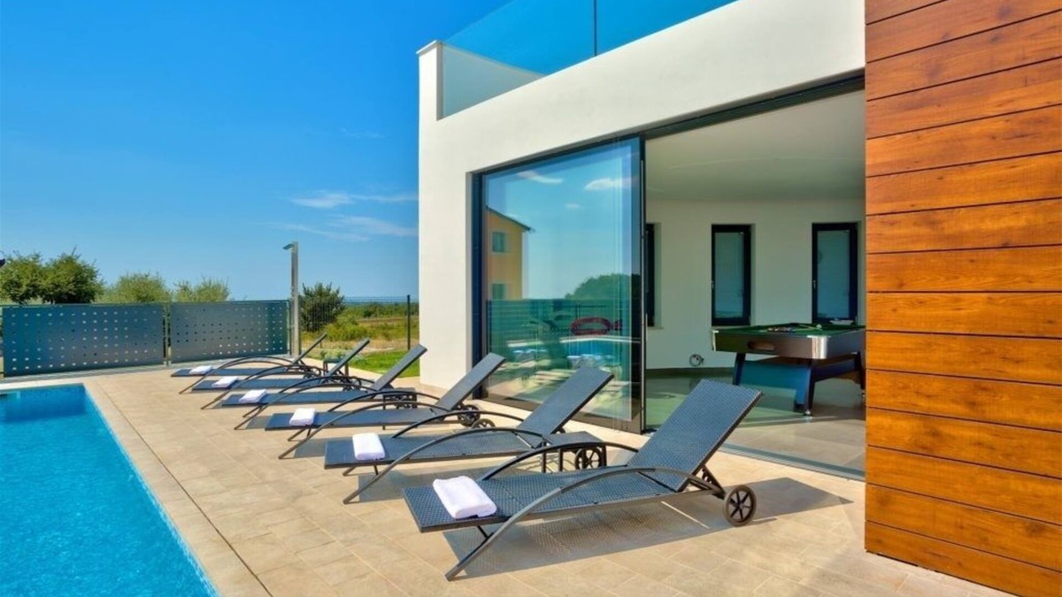 Farini House | Holiday Home in Višnjan with Seaview, Terrace, Air condition, WIFI (4840-1)