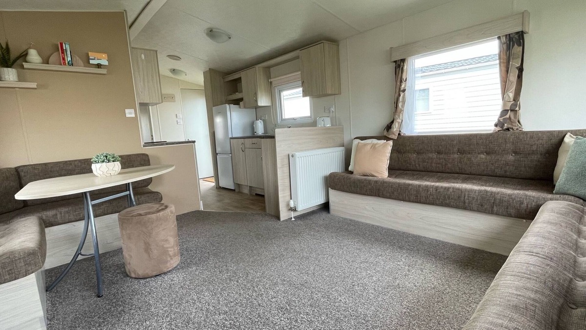 Swalecliffe House | Holiday home in Whitstable - 5 mins from the beach