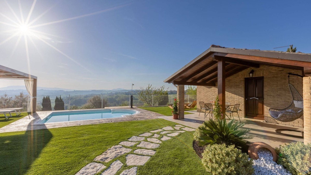 Terre Roveresche Villa | Holiday home with pool and air conditioning in Le Marche, 20 minutes from the Adriatic Sea