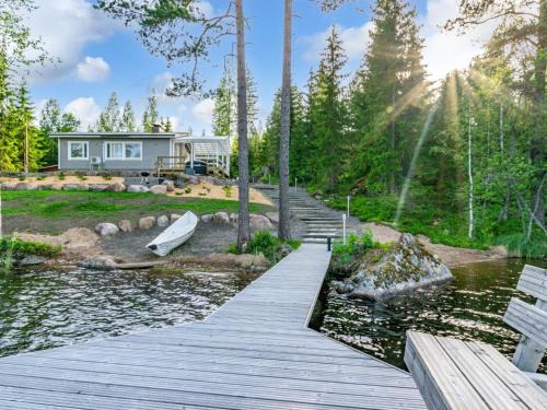 Valkeala House | Holiday Home Järvenhelmi by Interhome