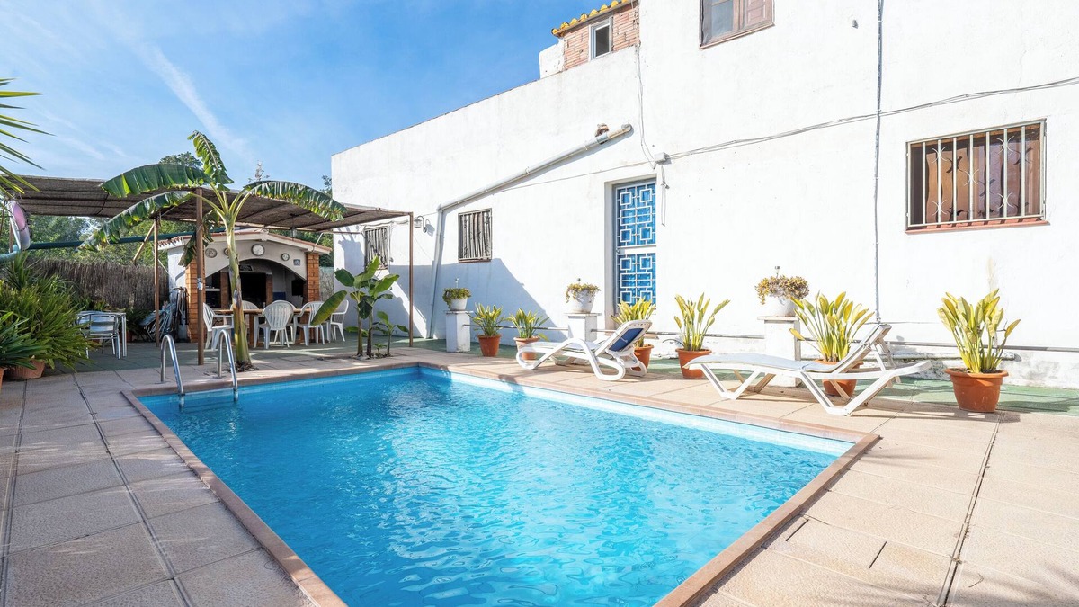 Ardenya House | Holiday Home 'Josefina Y Tomas' with Sea Views, Wi-Fi