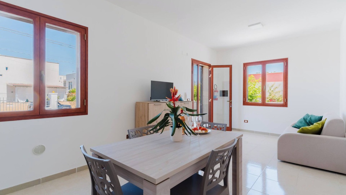 Boncore Apartment | Holiday Home 'Jox House 101' with Shared Pool, Wi-Fi and Air Conditioning