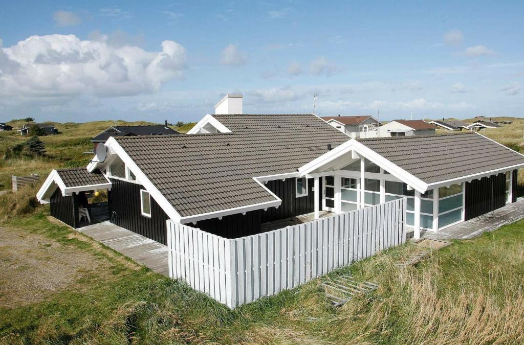 Hirtshals House | Holiday Home Klitrenden