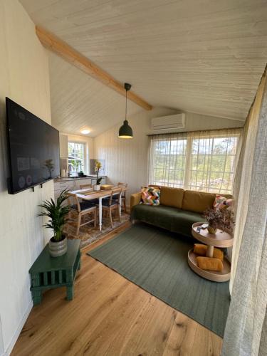 Norrkoping O House | Holiday home Kolmårdsgården