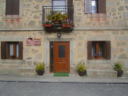 Hoyos del Espino House | Holiday Home La Asomailla