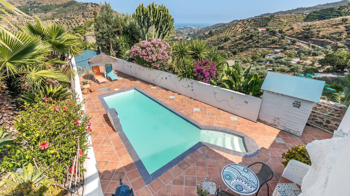 Almunecar House | Holiday Home 'La Alamea' with Sea View, Private Pool and Wi-Fi