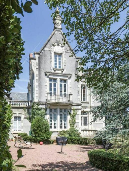 Bazoges-en-Pareds House | Holiday home La Brijopa