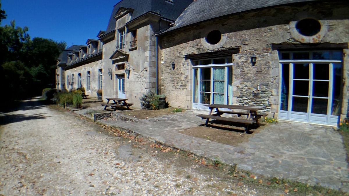 Val-d'Oust House | Holiday Home 'Le Crévy - Pavilion - 12 Pers' with Private Terrace, Private Garden and Wi-Fi