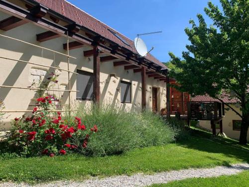 Kalnik House | Holiday Home Luka 10
