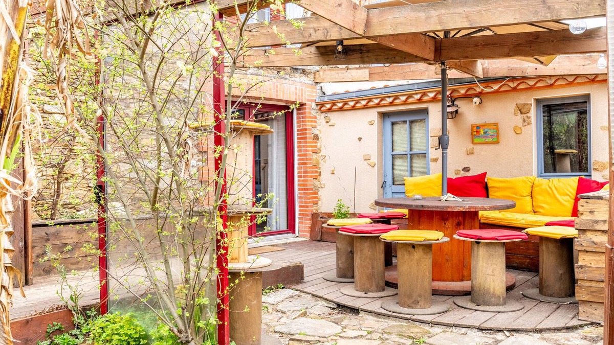 Bouguenais House | Holiday Home 'Maison Familiale Sud Nantes' with Private Garden and Wi-Fi