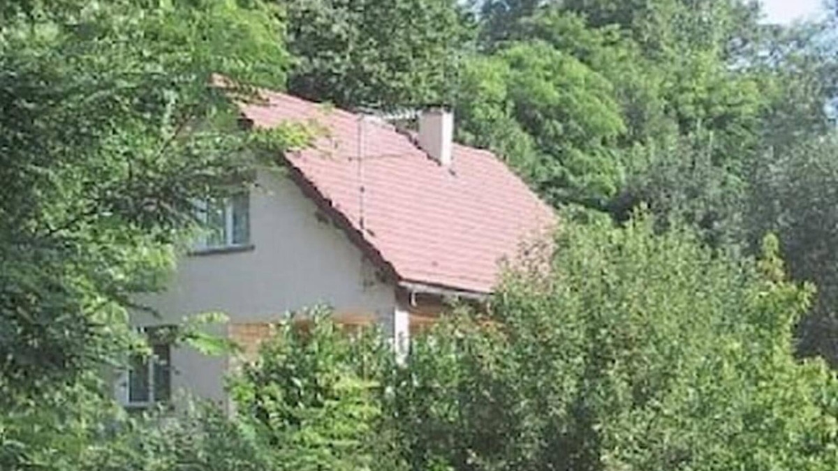 Nance House | Holiday Home 'Maison Sur 2 Niveaux' with Private Terrace, Private Garden and Balcony