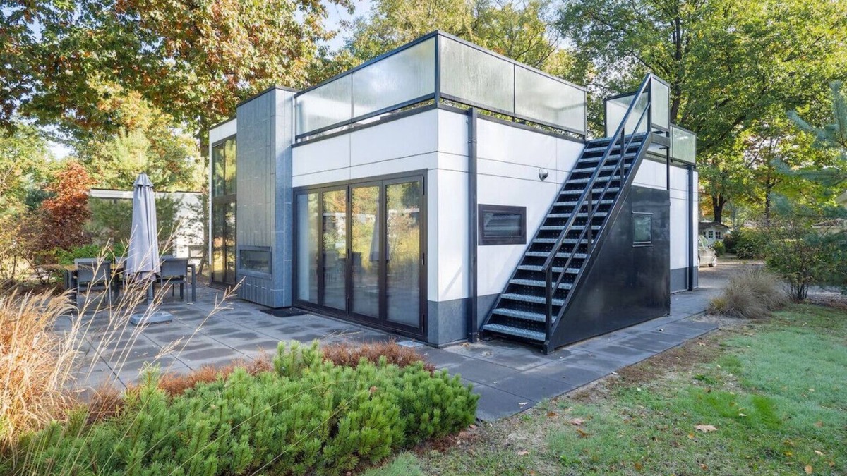 Municipality of Arnhem House | Holiday Home Maridu Forest Cube