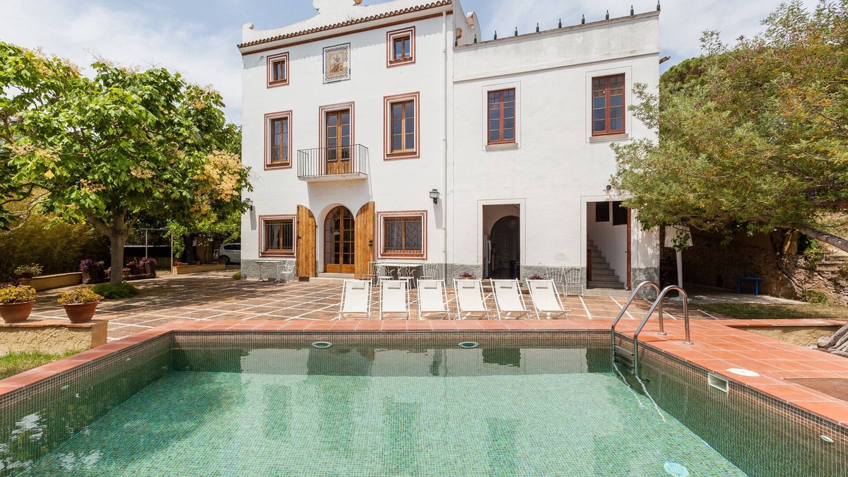Canet de Mar House | Holiday Home 'Masia Sant Miquel' with Private Pool, Private Terrace and Wi-Fi