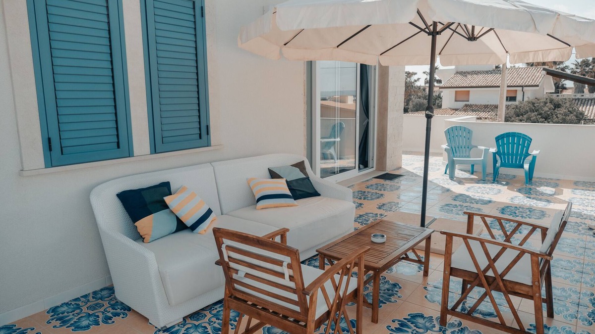 San Lorenzo House | Holiday Home "MisMar Superior" with Sea View, Terraces & Wi-Fi