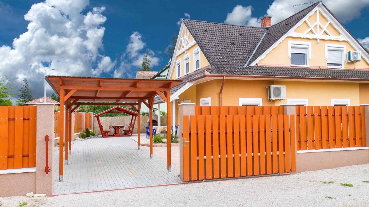 Balatonkeresztur House | Holiday home near a fishing opportunity