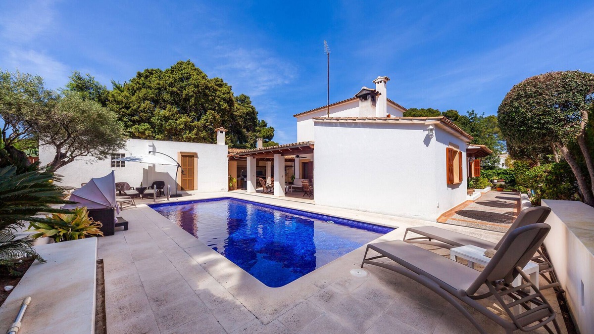 Son Moll House | Holiday Home 'Na Forana Cala Ratjada' with Private Pool, Private Terrace and Wi-Fi