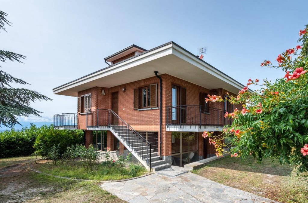 Bossolasco House | Holiday Home Pinetina by Interhome