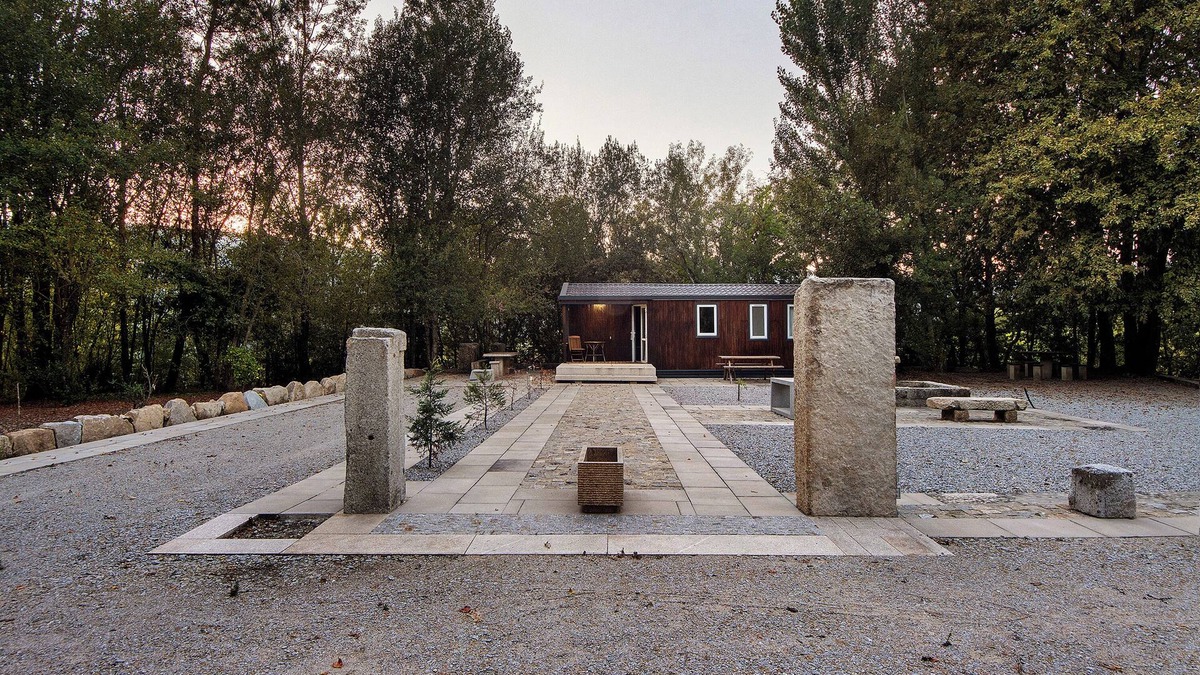 Marco de Canaveses Villa | Holiday Home 'Nature Stone and Villas - Casa 1' with Mountain View, Shared Garden and AC