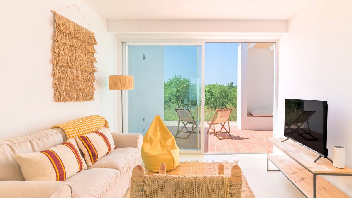 Odemira House | Holiday Home 'Casa 1' with Private Pool, Wi-Fi and Air Conditioning