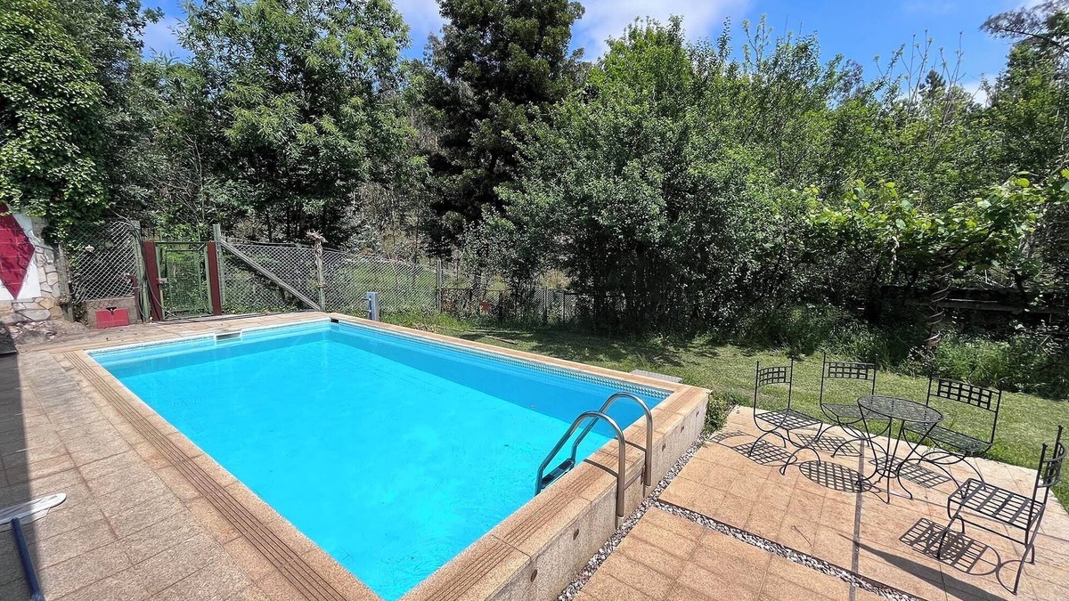 Santa Maria da Feira House | Holiday Home 'Quinta Das Cavadas' with Mountain View, Private Pool and Wi-Fi