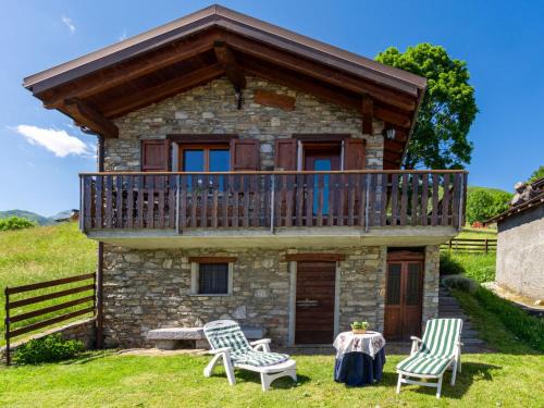 Peglio House | Holiday Home Roby by Interhome