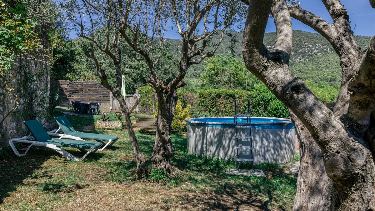 Seguero House | Holiday Home 'Salvanereta' with Private Pool & Wi-Fi