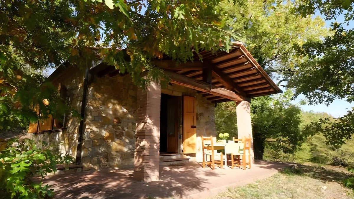 Montieri House | Holiday Home 'San Michele - La Valle' with Mountain View, Shared Pool and Air Conditioning