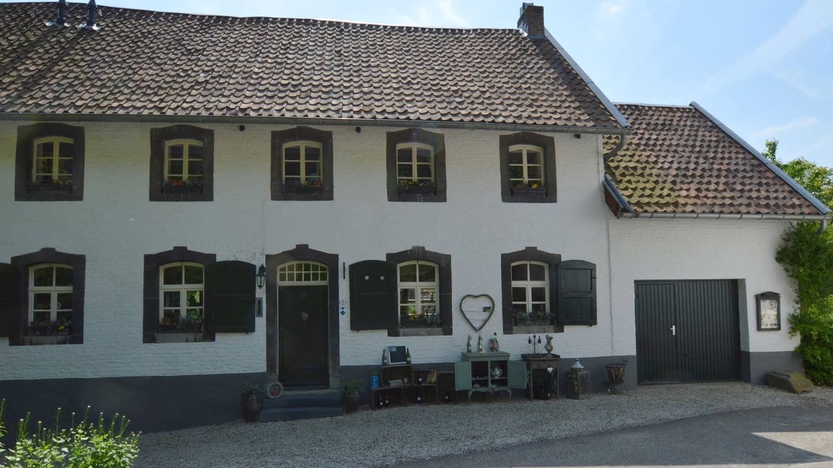 Slenaken House | Holiday Home Slenaken with Valley Views