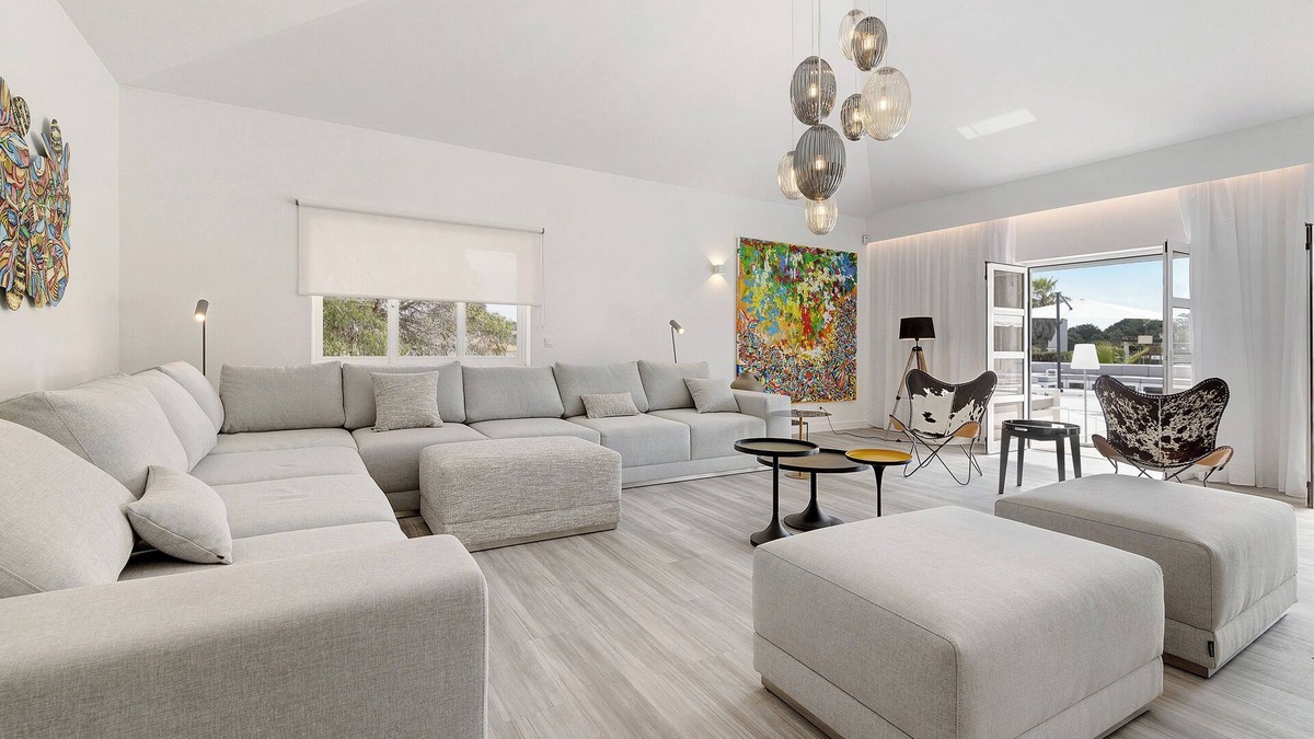 Carvalhal House | Holiday home ‘Soltroia Beach Court Villa’ with private heated pool, Wi-Fi and air conditioning