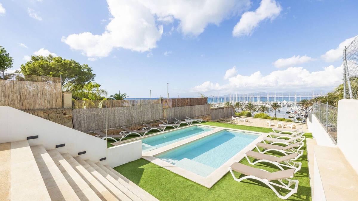 El Arenal House | Holiday Home 'Son Veri D'abaix Derecha' with Sea View, Wi-Fi and Air Conditioning