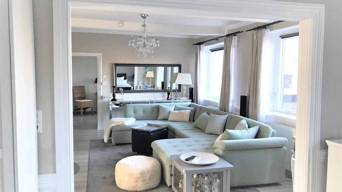Janneby House | Holiday Home 'Sonnenschein' with Private Terrace, Private Garden and Wi-Fi