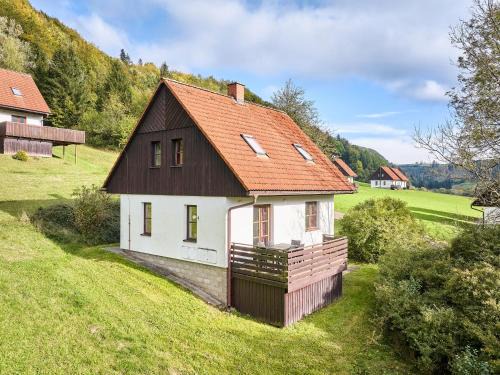 Starkov House | Holiday Home Stárkov by Interhome