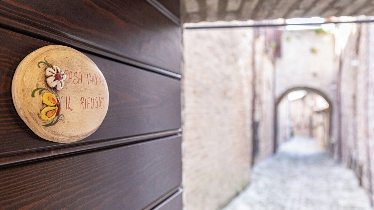 Nocera Umbra House | HOLIDAY HOME "THE REFUGE" COMFORTABLE HISTORIC CENTER WITH A VIEW parking space