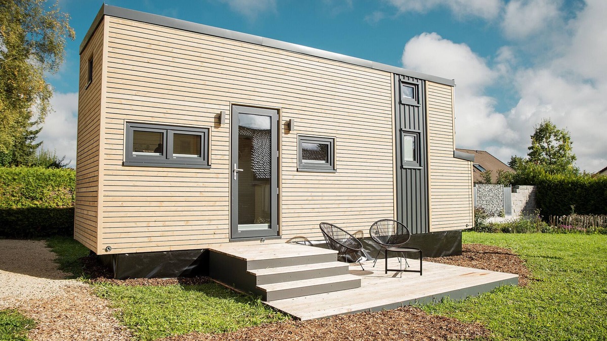 Laichingen House | Holiday Home 'Tiny House Zeit Käpsele' with Private Terrace, Wi-Fi and Air Conditioning