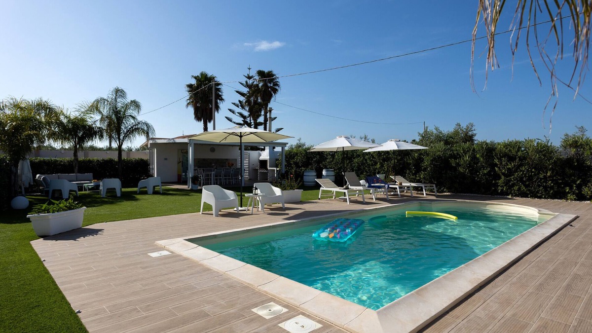 Porto Palo House | Holiday Home 'Torre Del Mare' with Private Pool, Private Terrace and Wi-Fi