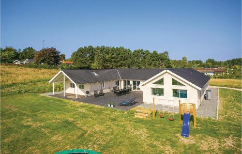 Vejby House | Holiday Home Vejby With Fireplace 05