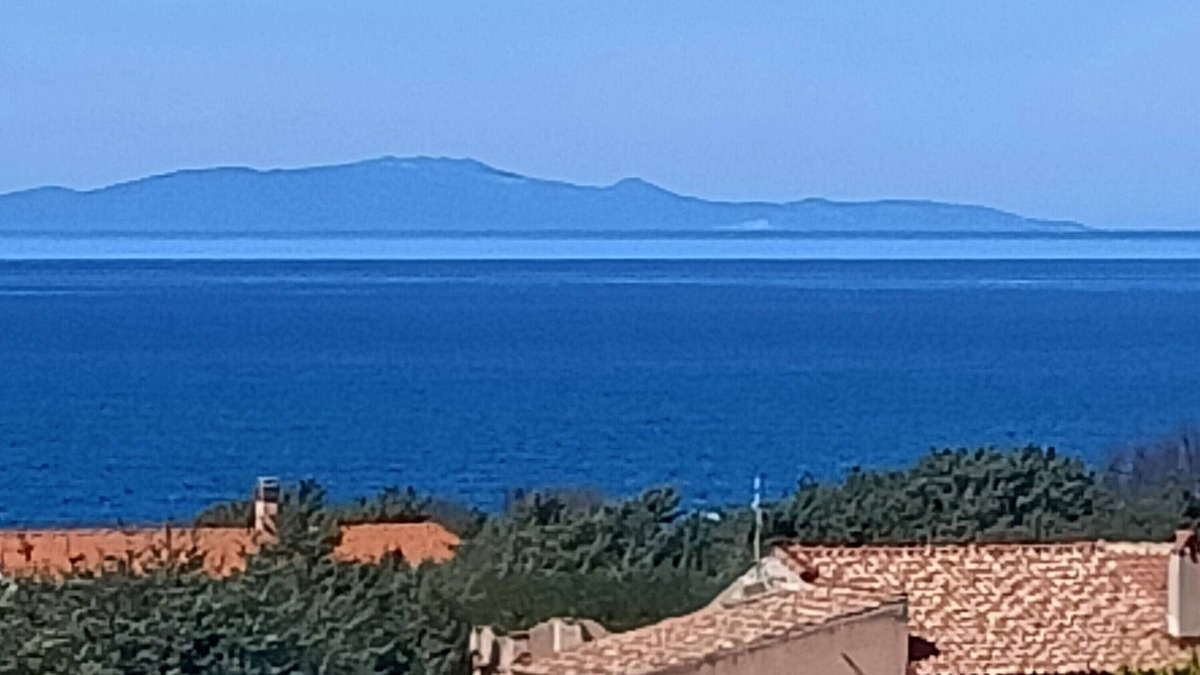 Eden Beach House | Holiday Home 'Villa Marina' with Sea View, Private Terrace and Air Conditioning