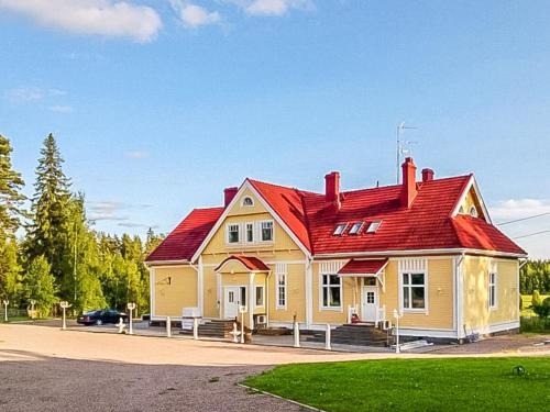 Maenttae-Vilppula House | Holiday Home Vilppulan huvila by Interhome