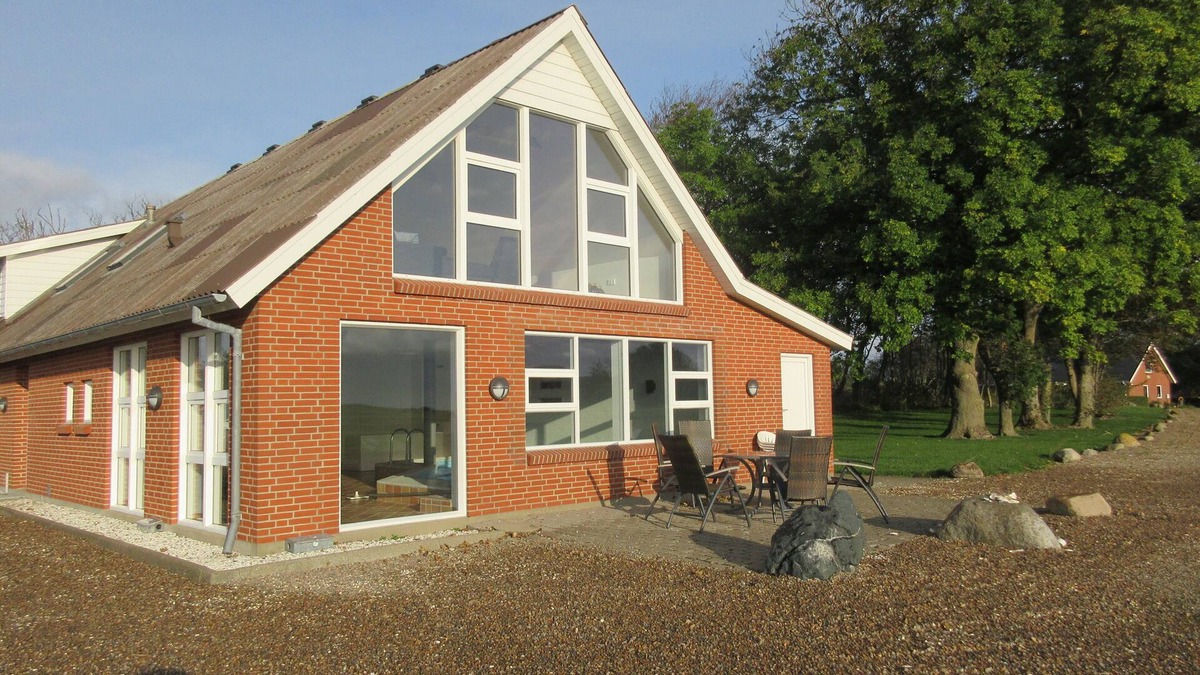 Nykobing Mors House | Holiday home with swimming pool, sauna & Whirlpool. Free Wi-fi.