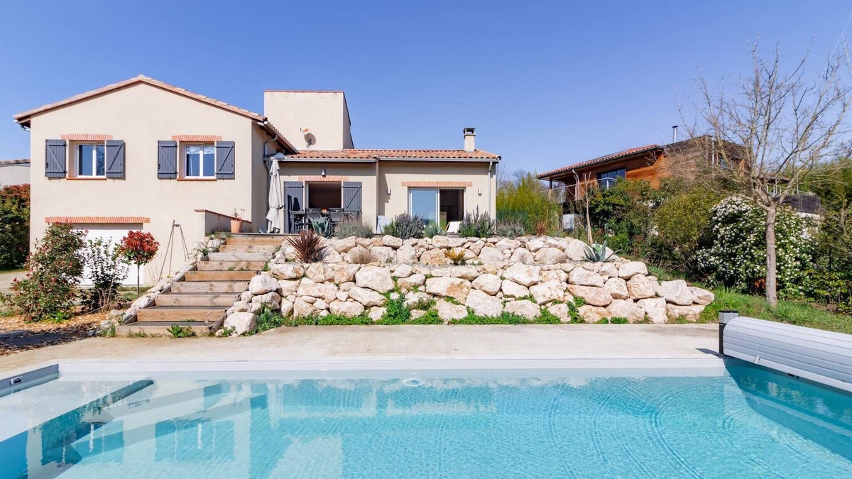Mondonville House | Holiday home with pool in Mondonville