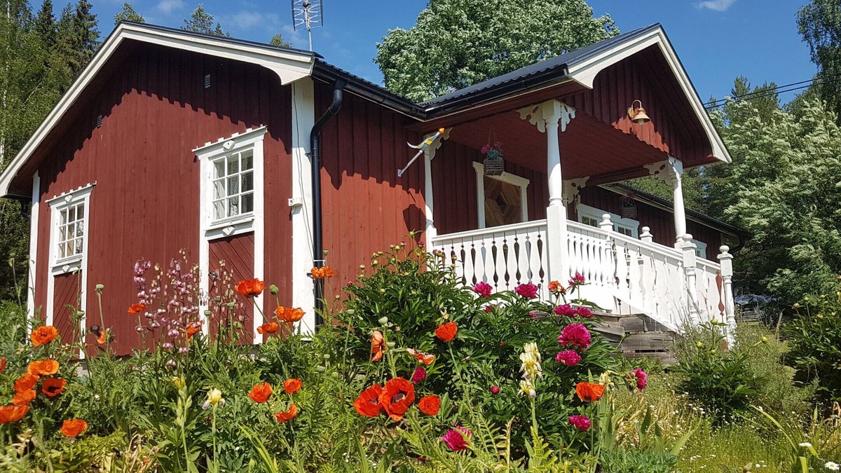 Gallo House | Holiday home with lake view in Jämtland