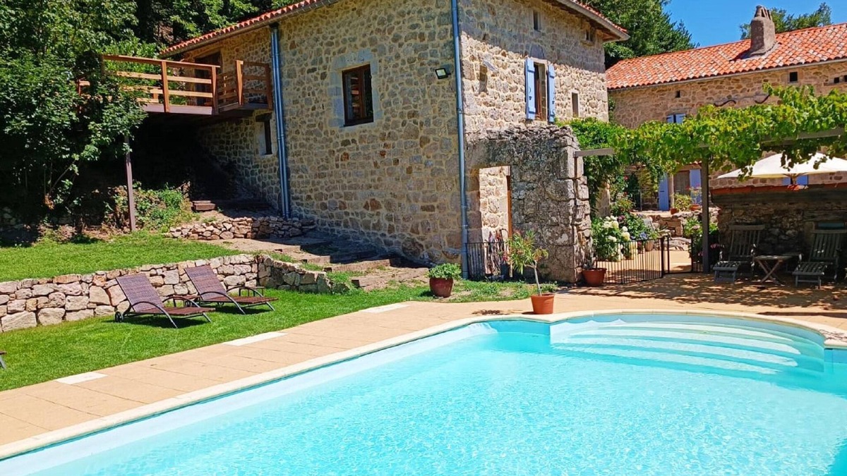 Saint-Basile House | Holiday home with private terrace