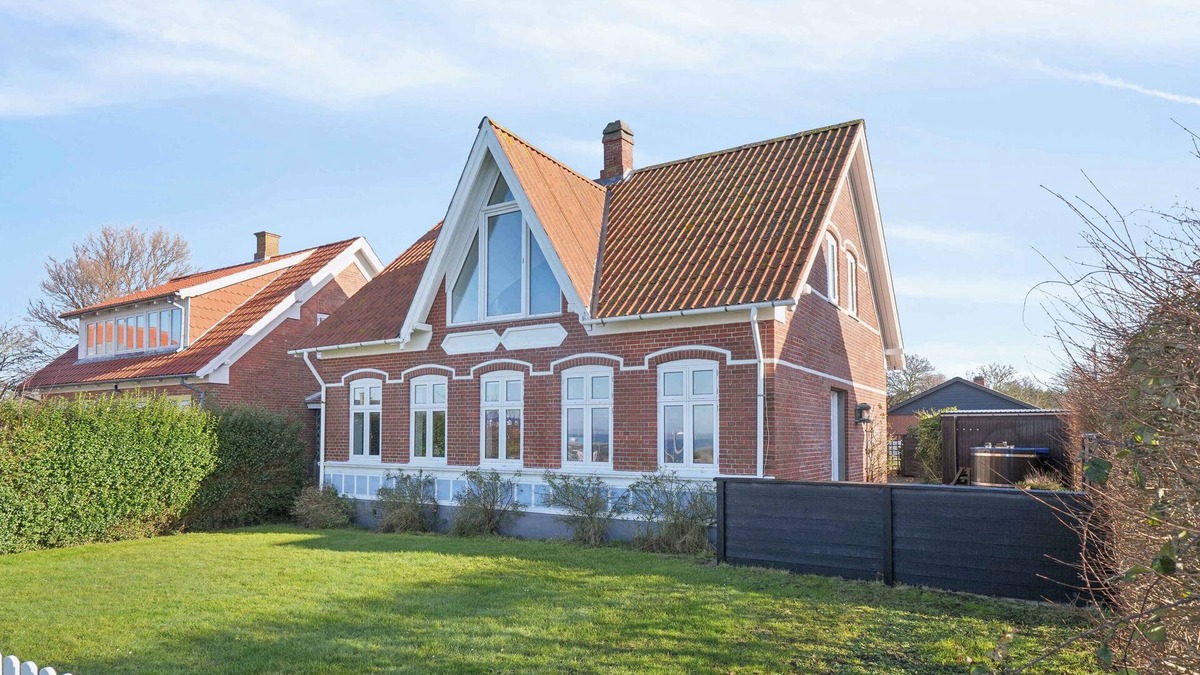 Lohals House | Holiday home with sea and harbor view