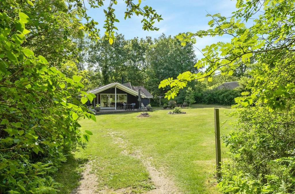 Skygge House | Holiday Home Yngve - 56-5km from the sea by Interhome