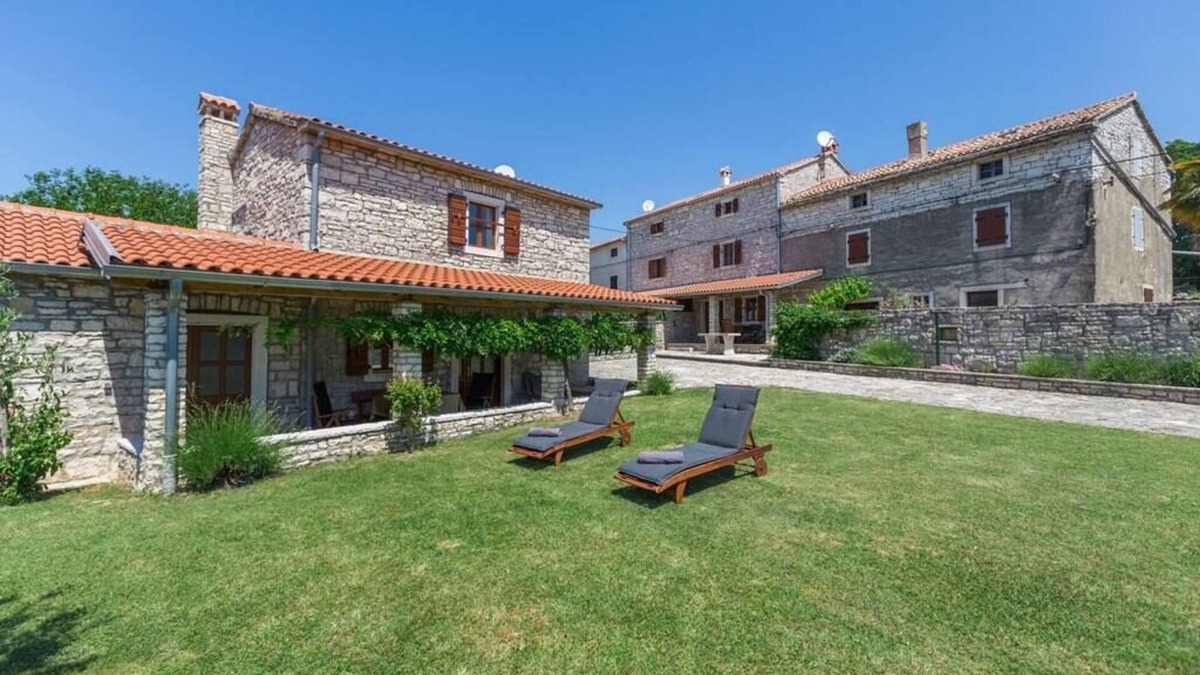 Korenici House | Holiday Homes Ana & Maria - Family Home Maria
